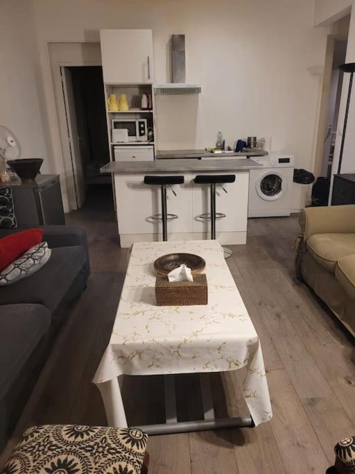 Appartement 2 Chambres 1 Salle De Bain Paris 8Eme Champs Elysees Exteriör bild
